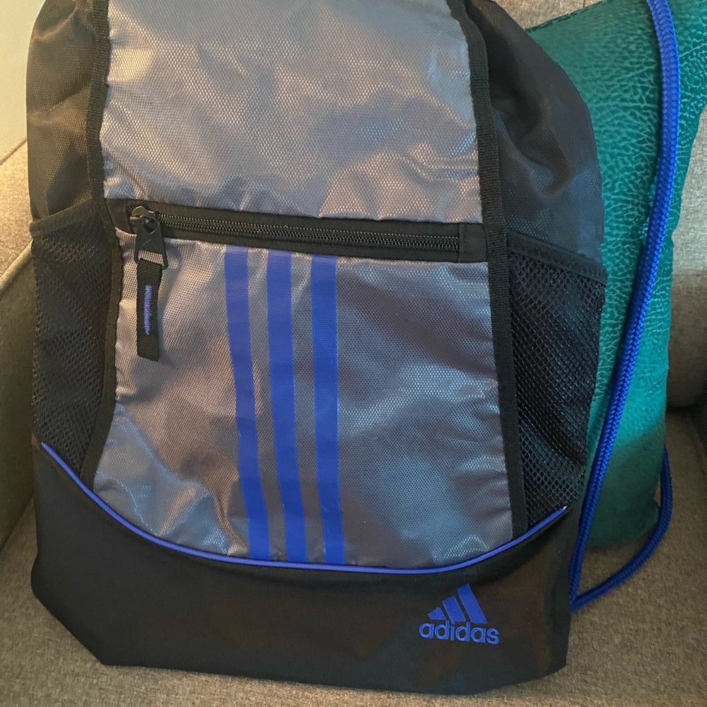 ADIDAS BACKPACK UNISEX BLACK BLUE SILVER LIKE NEW!